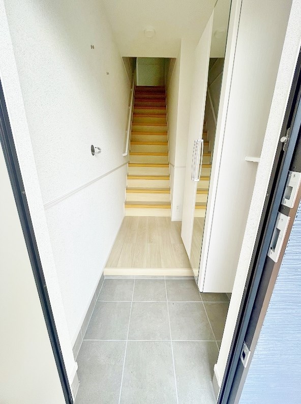 カーサ　セレノ  玄関