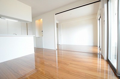 アクシオ足立  リビング