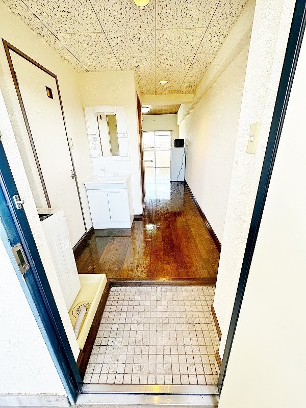 サンシティ日明 玄関