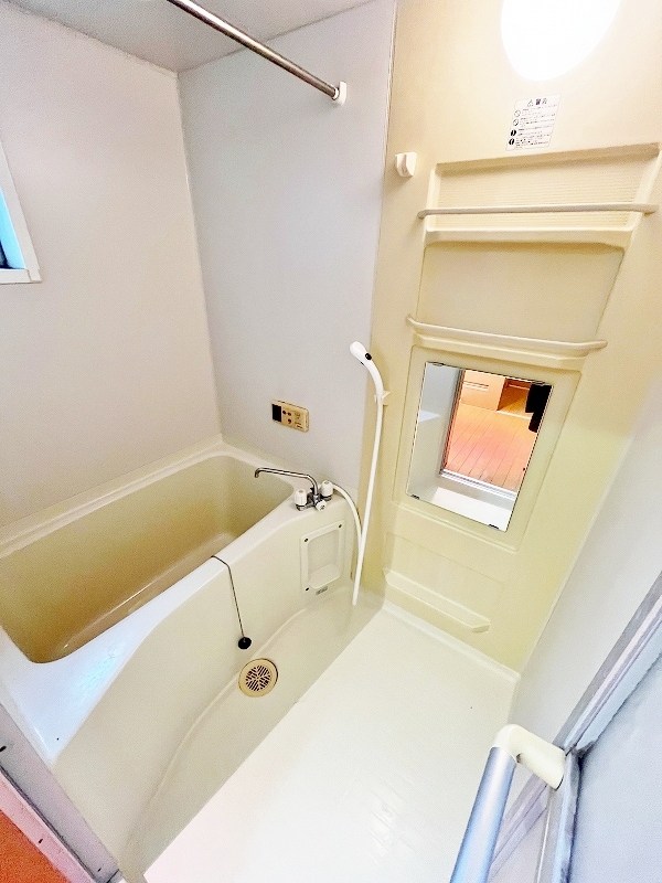 トレゾア湯川新町　Ａ棟 その他8