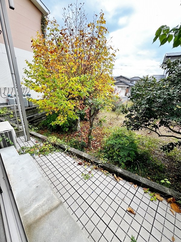 トレゾア湯川新町　Ａ棟 ベランダ