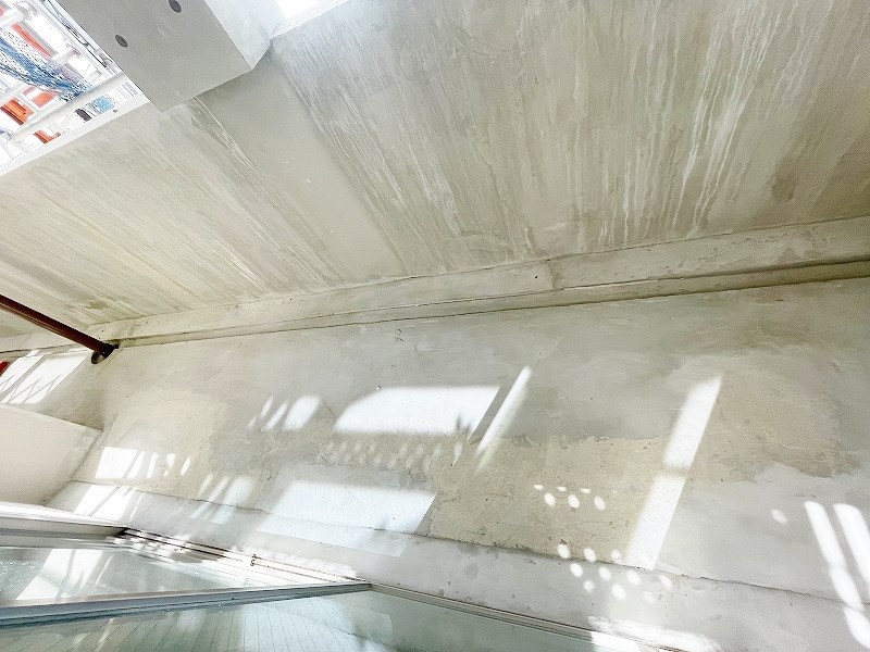 Studie小文字通り（スタディ小文字通り）  ベランダ