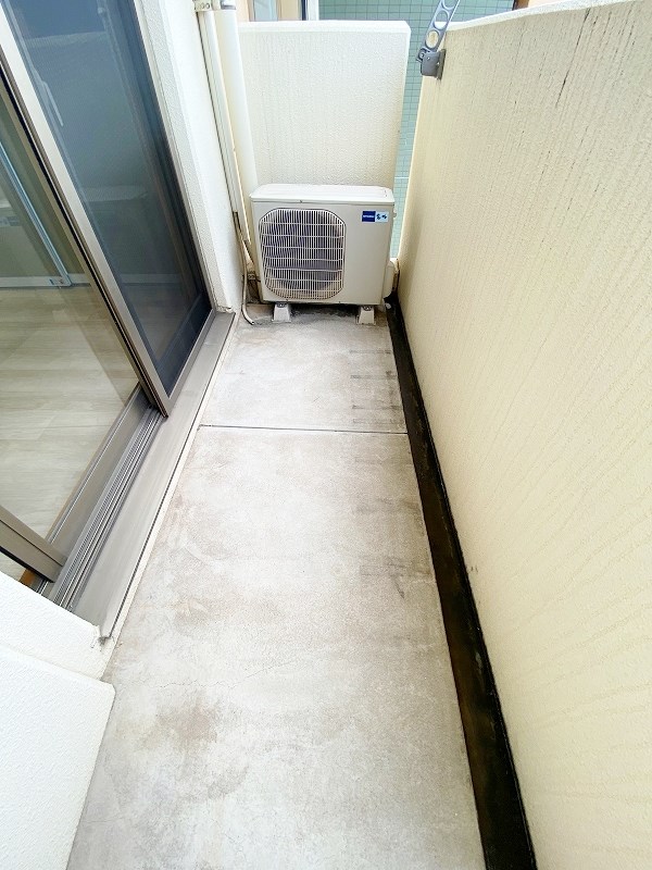 ウィングス砂津 ベランダ