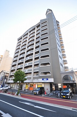 アヴィニール清水   304号室 外観