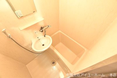 アヴィニール清水   風呂画像