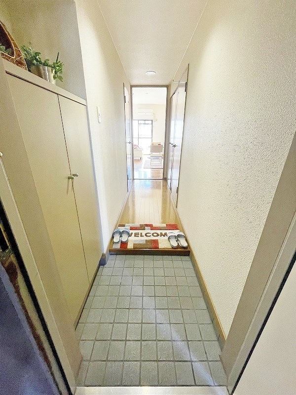 ギャラン小文字 玄関