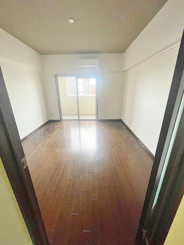 ラフィーネ到津学園通り リビング