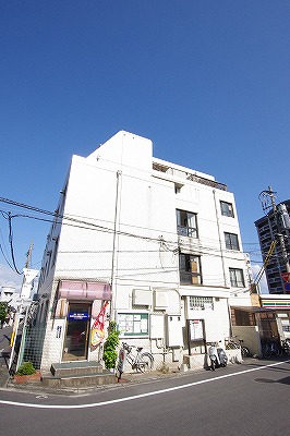 メゾン・ド・アルタス清水  305号室 外観