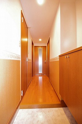 Ｊースクエア 玄関