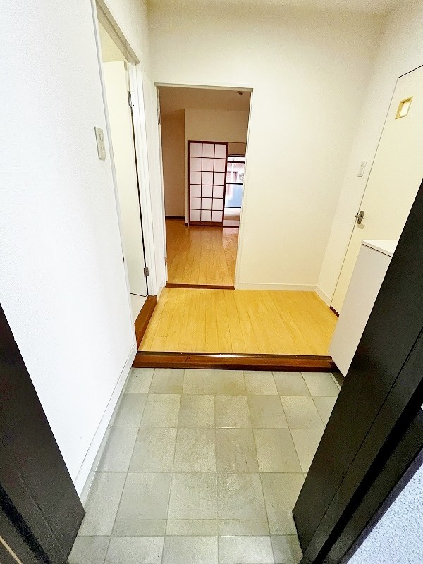 クレベール田町 玄関