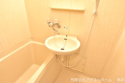 アヴィニール清水  その他5