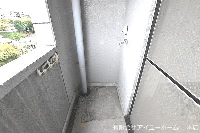 アヴィニール清水  ベランダ