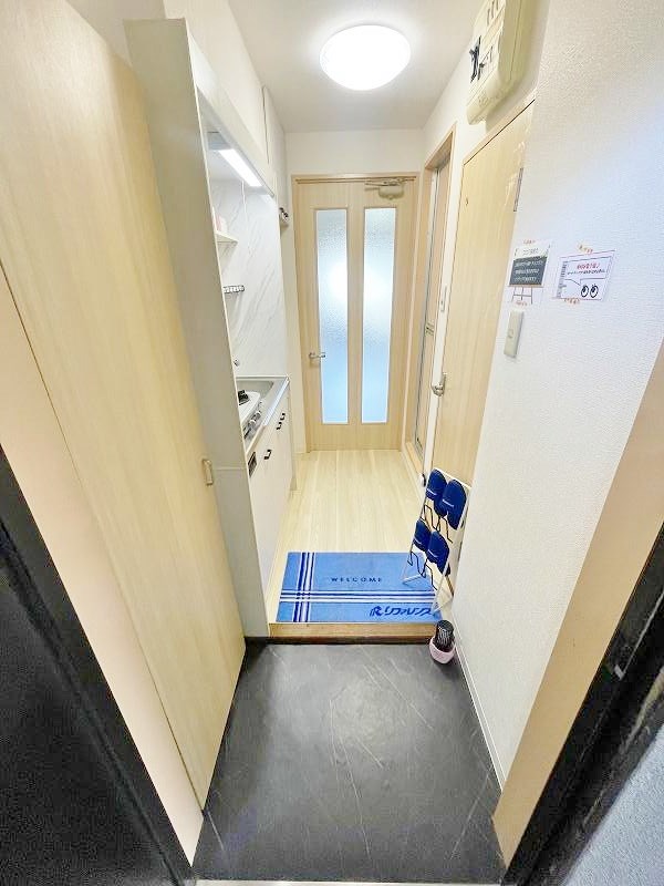 リファレンス南小倉 玄関