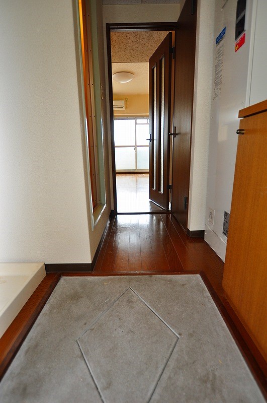 グローリー北方Ⅱ 玄関