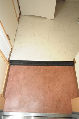 デザイナープリンセス７７ 玄関