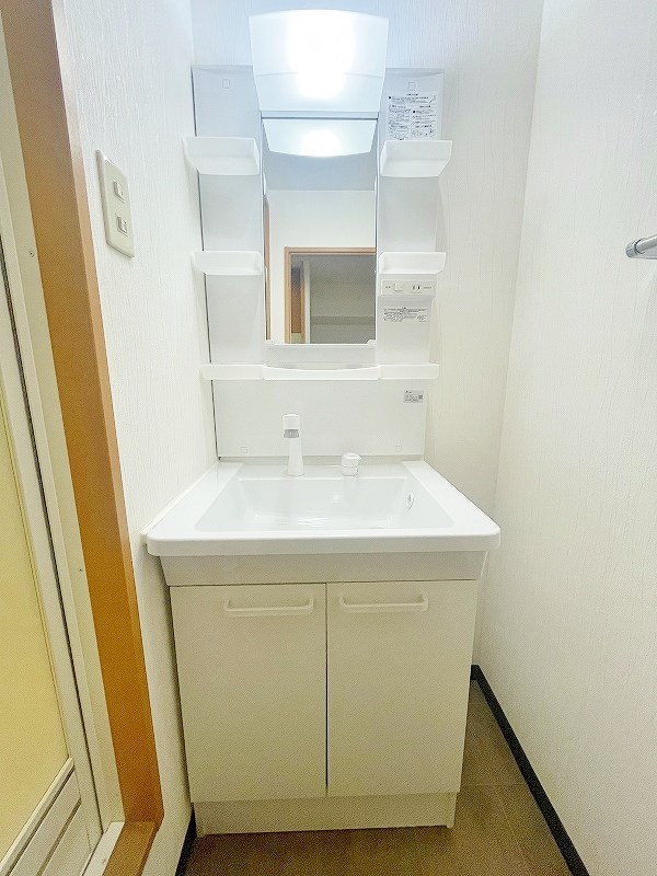 中津口センタービル 洗面所