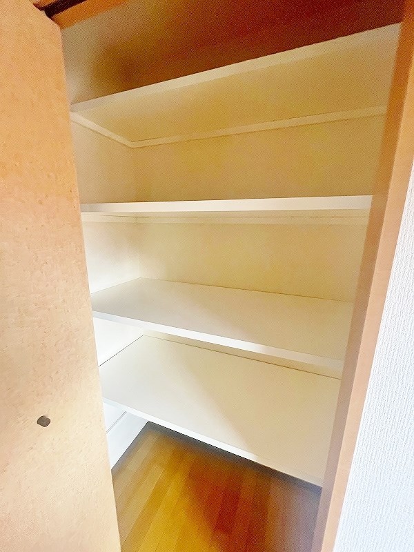 中津口センタービル 収納