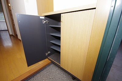 ブウル・ヴァール足原 玄関