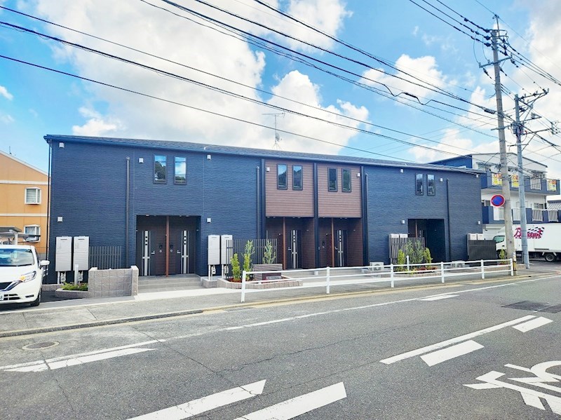 ブルーガーデン下石田 102号室 外観