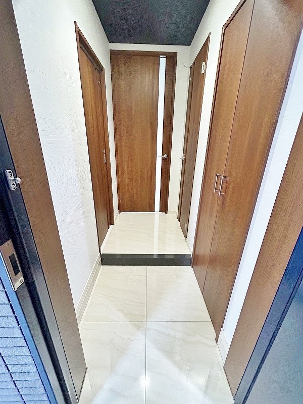 プレジデンスざ・さくら通り 玄関