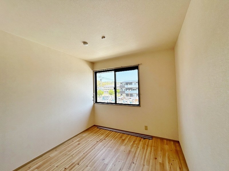 コンフォールⅡ番館 ベッドルーム