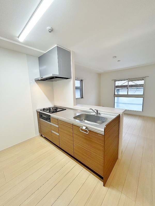 ロワール・イン柳原町  キッチン