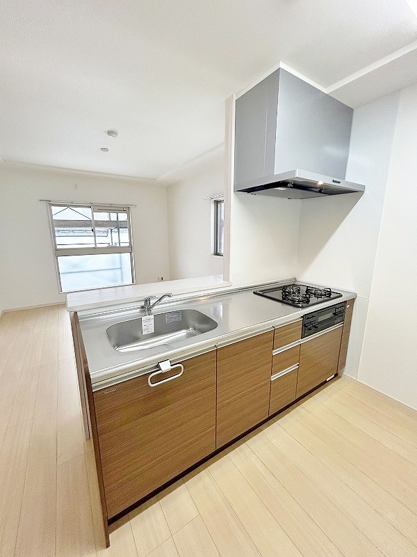 ロワール・イン柳原町  キッチン