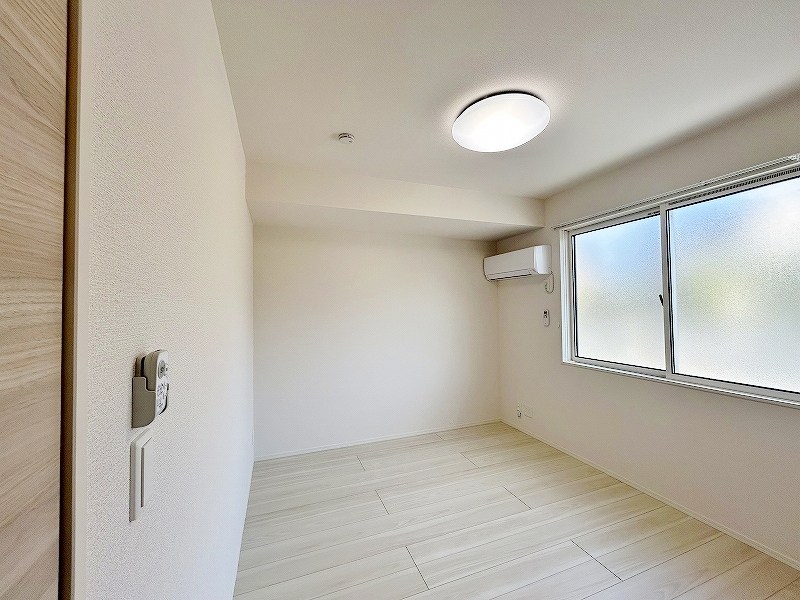 ファミールヴィラ　B棟    ベッドルーム