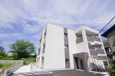 サンフローラ三郎丸  203号室 外観