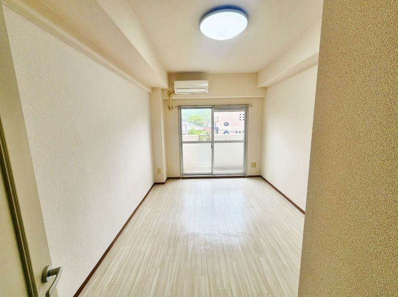 ネット志徳  リビング