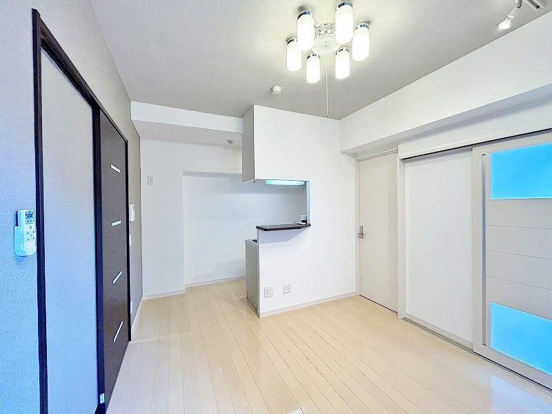 プルーム下到津 リビング