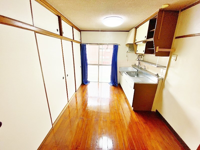 オベリスク常岡 リビング