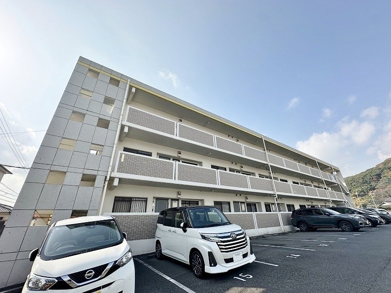 ヴェネーレ徳力 202号室 外観