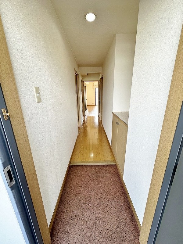 ヴェネーレ徳力 玄関