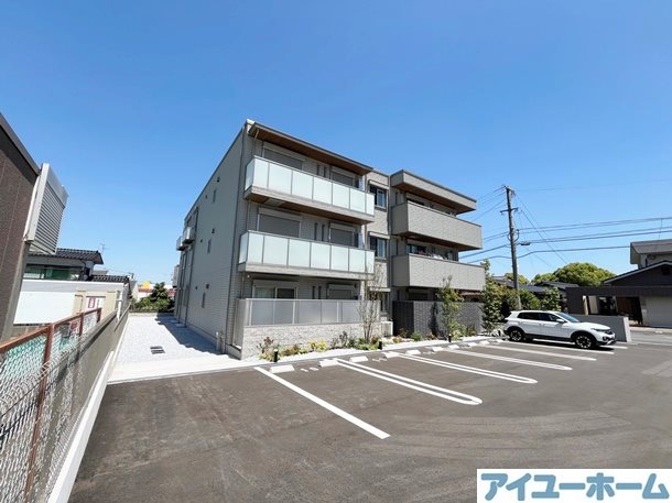シャーメゾンミルナシオン引野 外観