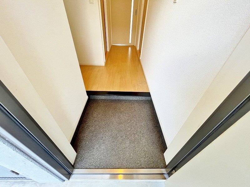 ＣＩＥＬ・ＢＬＥＵ（シエルブルー）A  玄関