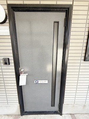 プティ・ヴェルジェ  玄関