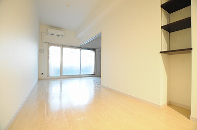 ＷＩＮＧＳ三萩野（ウィングス三萩野） リビング