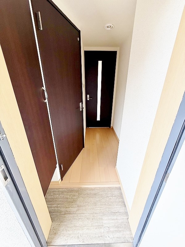 ベルガ南小倉 玄関