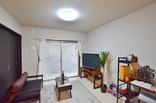 サンシャインタワー三萩野 ベランダ