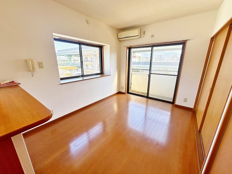 サンシャイン  リビング