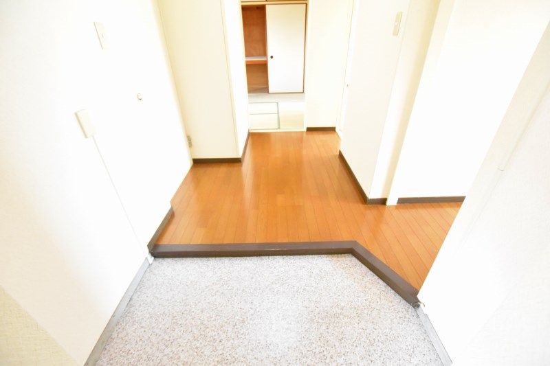 アブニール篠崎第一ビル  玄関