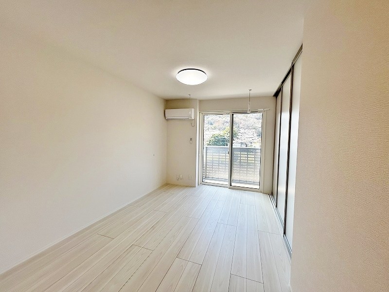 ファミールヴィラ　A棟 リビング