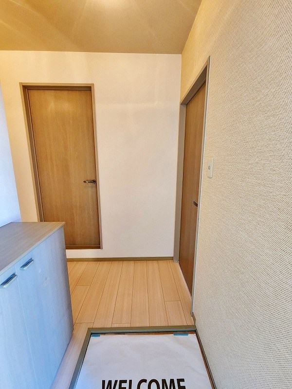 フロンティアＳ  玄関