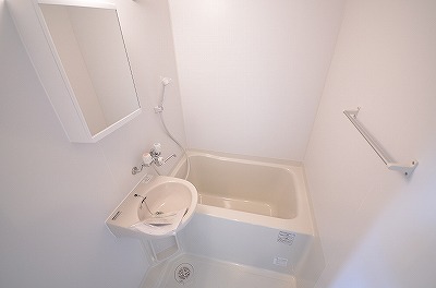 ＭＯＯＮ下到津Ｂ棟 風呂画像