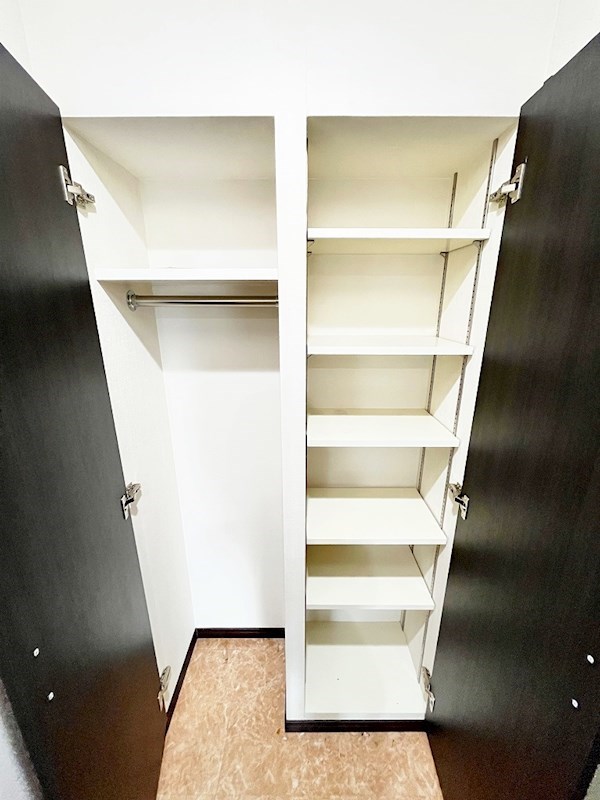 フェリシエ馬借 玄関