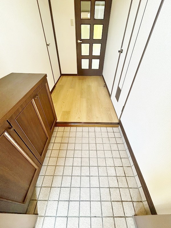 ラディア石田 玄関