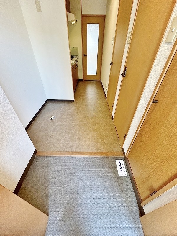 中津口センタービル 玄関