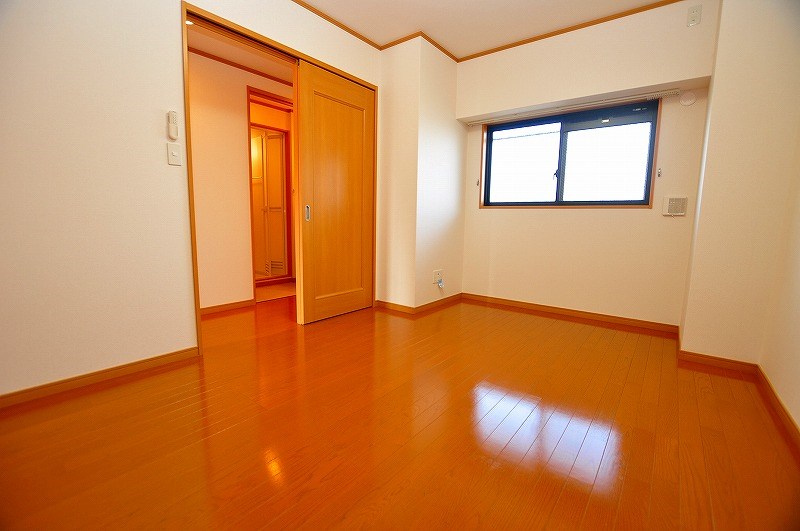 エヴァーグリーンＮ ベッドルーム