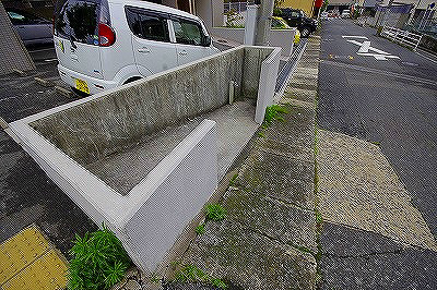 シャイニーヒルズ その他9